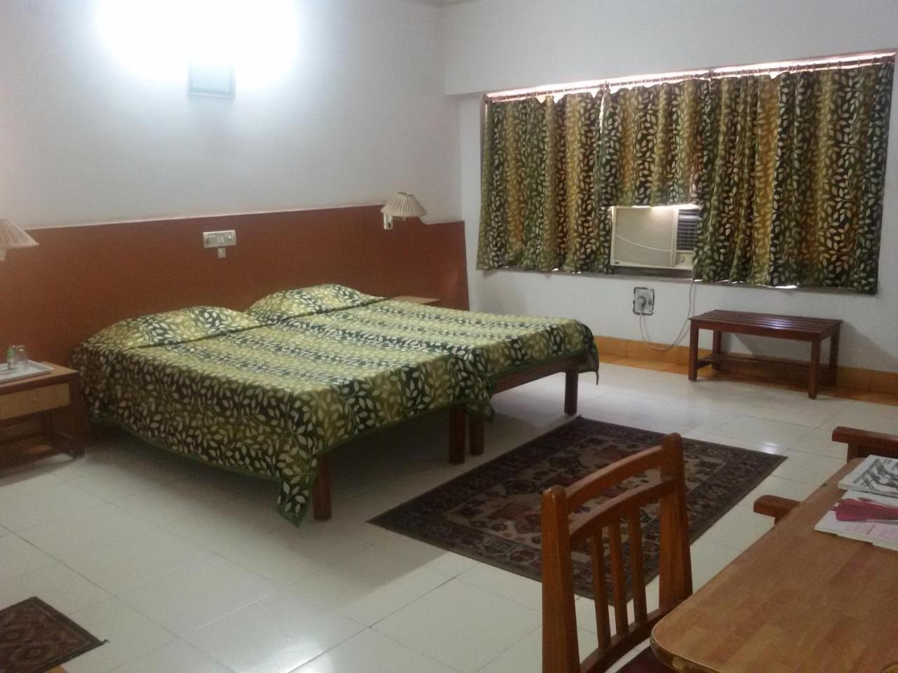 Hotel Tapti Saral Bhopal Eksteriør bilde