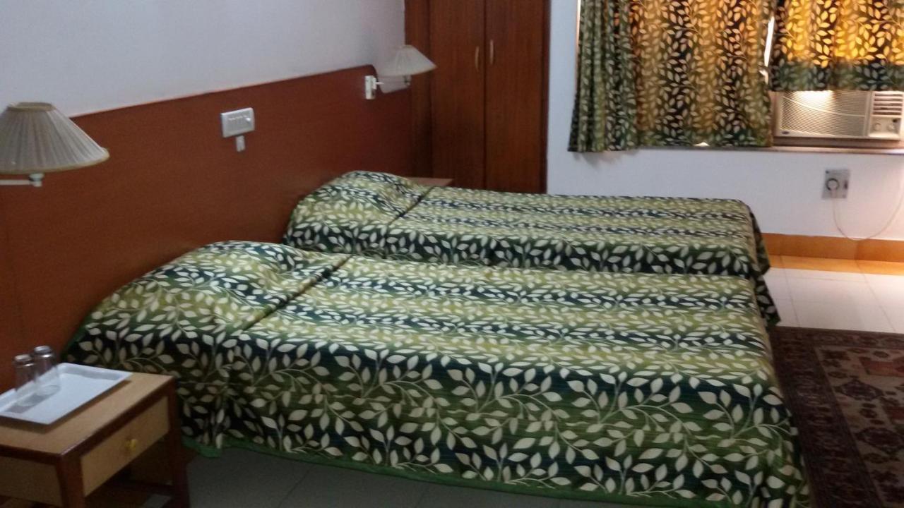 Hotel Tapti Saral Bhopal Eksteriør bilde